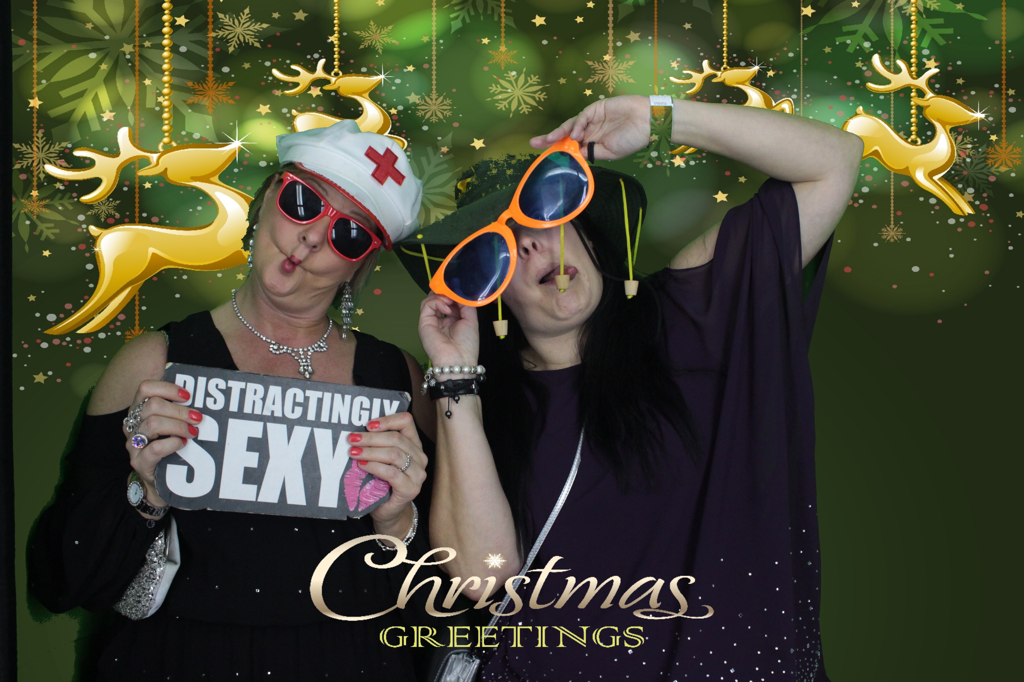 One Line Christmas Party | View more photos from the event at gallery.myphotoboothexperience.co.uk/u/MyPhotoBoothExperienceLtd/One-Line-Christmas-Party